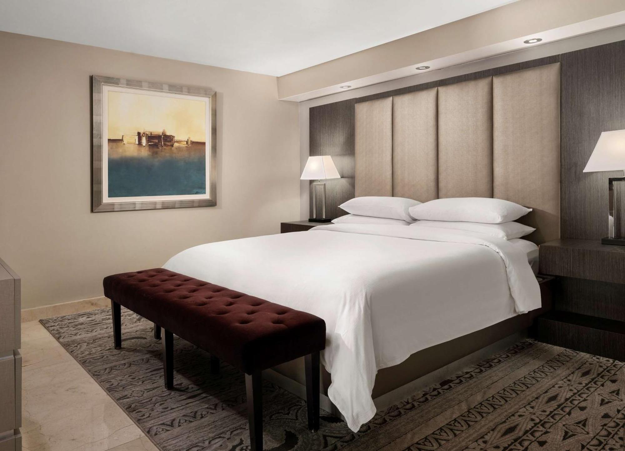 Doubletree By Hilton Grand Hotel Biscayne Bay Miami Esterno foto